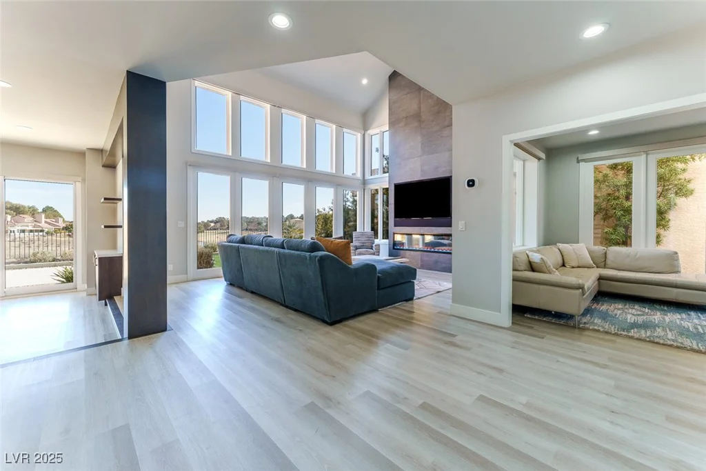 8120 Castle Pines, Las Vegas, NV 89113