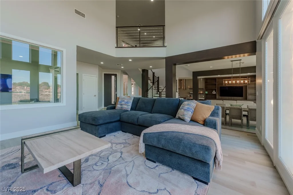 8120 Castle Pines, Las Vegas, NV 89113