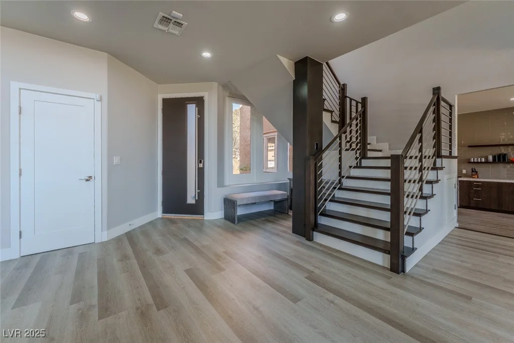 8120 Castle Pines, Las Vegas, NV 89113