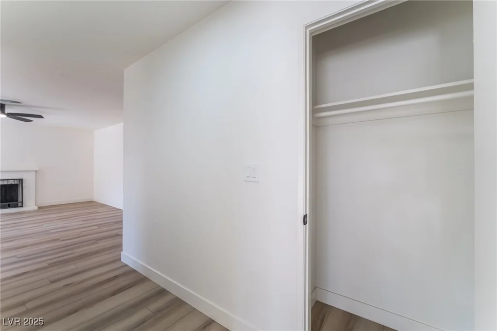 2113 La Harve, Las Vegas, NV 89106