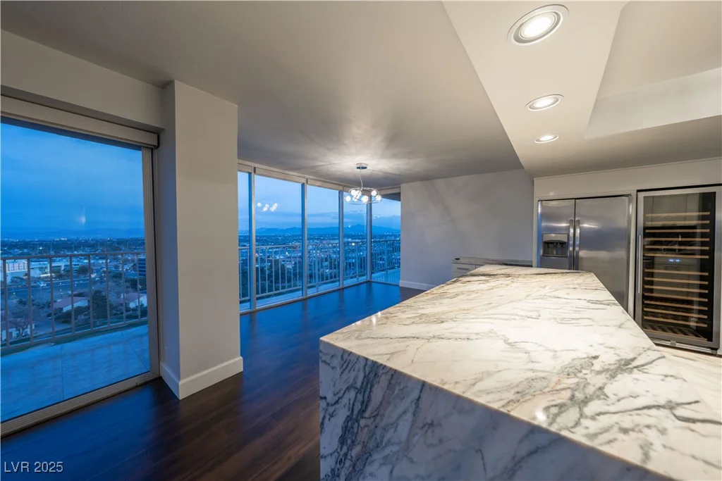 3111 Bel Air, Las Vegas, NV 89109
