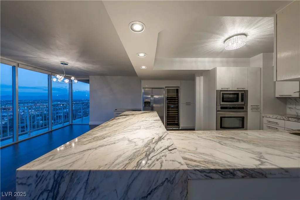 3111 Bel Air, Las Vegas, NV 89109