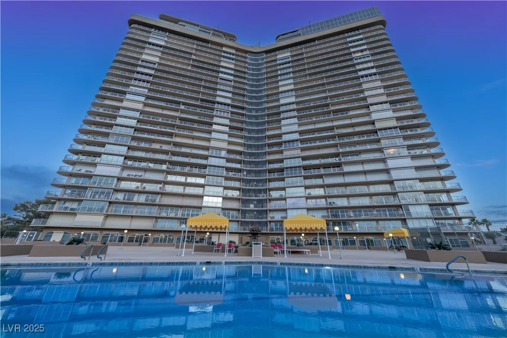3111 Bel Air, Las Vegas, NV 89109