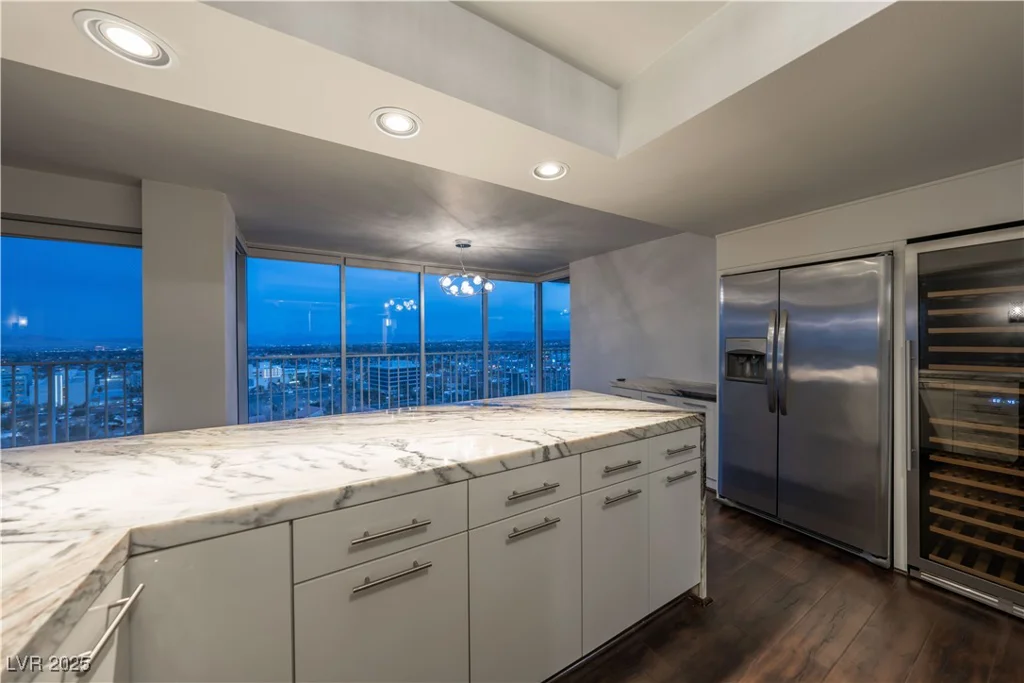 3111 Bel Air, Las Vegas, NV 89109