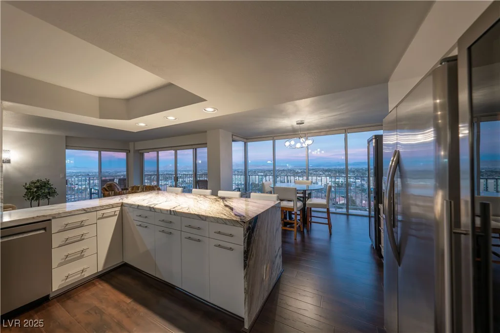 3111 Bel Air, Las Vegas, NV 89109