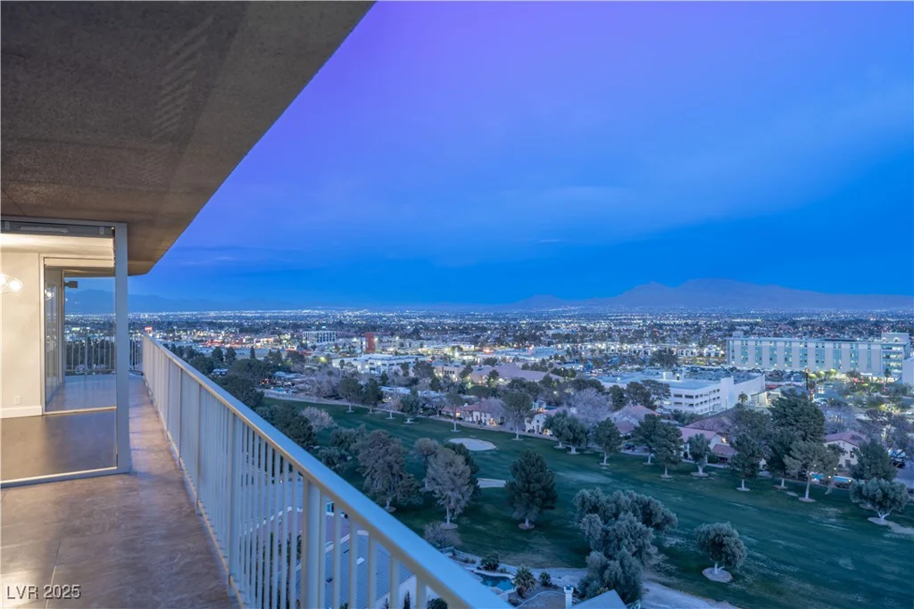 3111 Bel Air, Las Vegas, NV 89109