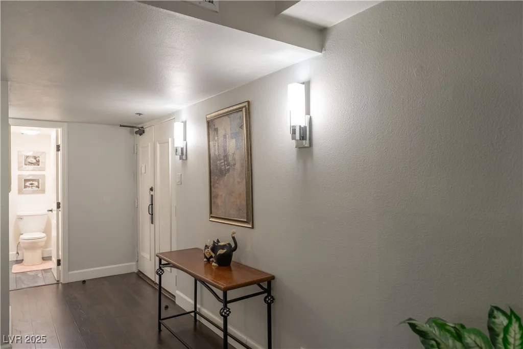 3111 Bel Air, Las Vegas, NV 89109