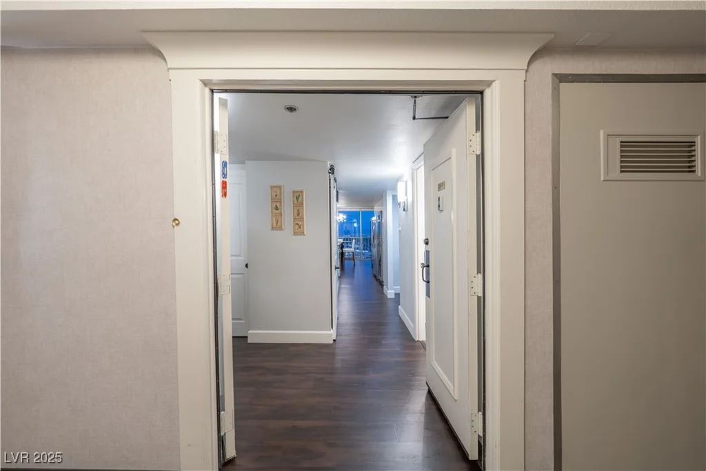 3111 Bel Air, Las Vegas, NV 89109