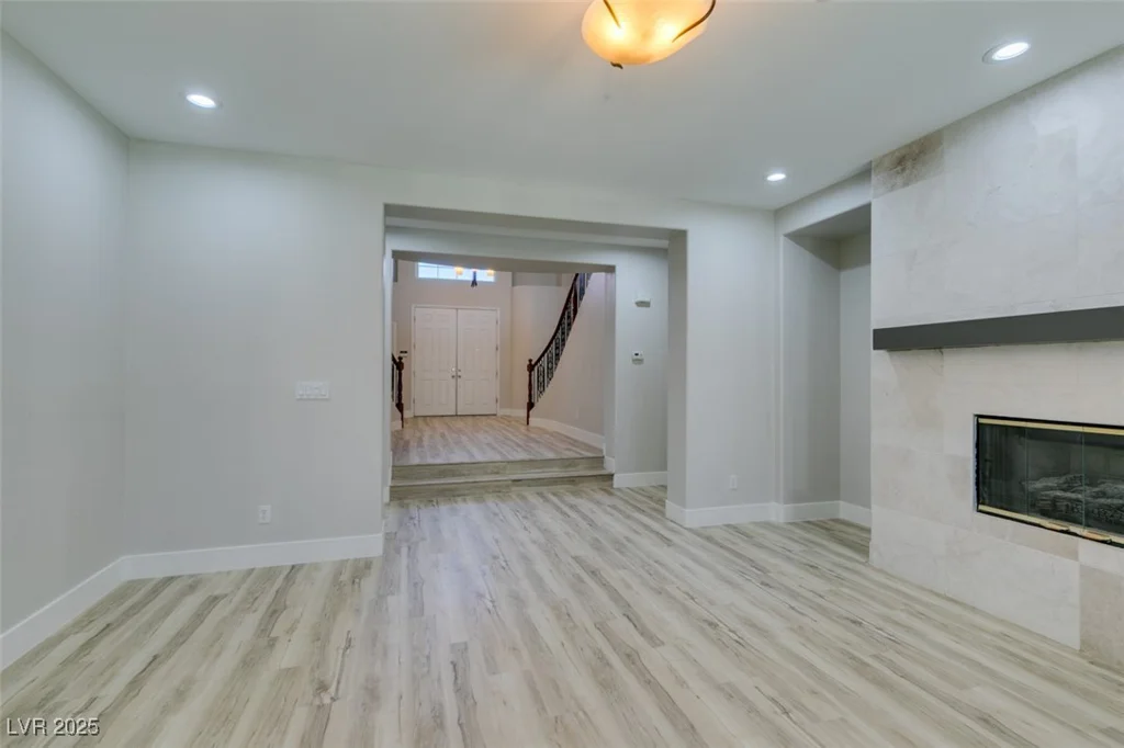 7024 Bluebird Wing, North Las Vegas, NV 89084
