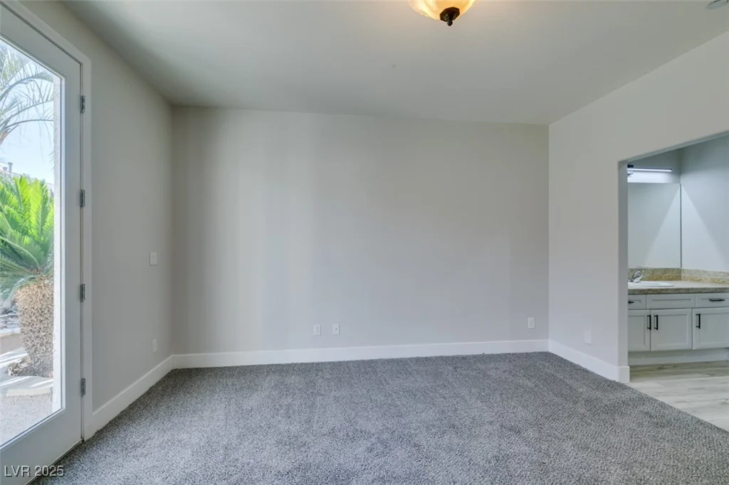 7024 Bluebird Wing, North Las Vegas, NV 89084