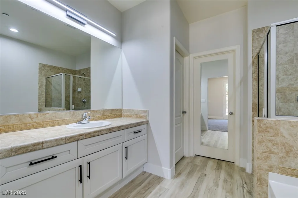 7024 Bluebird Wing, North Las Vegas, NV 89084