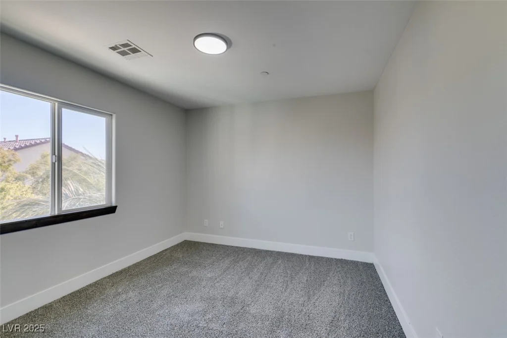 7024 Bluebird Wing, North Las Vegas, NV 89084