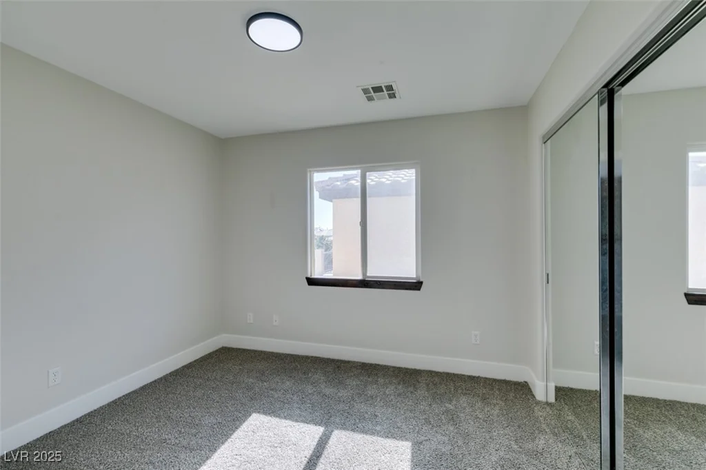 7024 Bluebird Wing, North Las Vegas, NV 89084