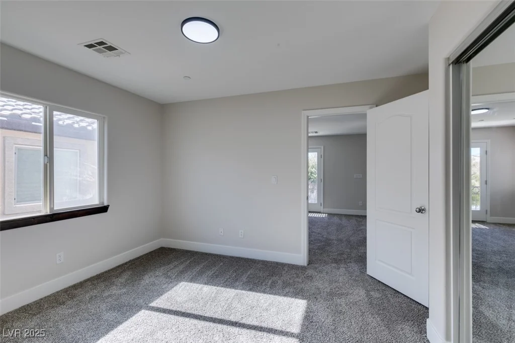 7024 Bluebird Wing, North Las Vegas, NV 89084