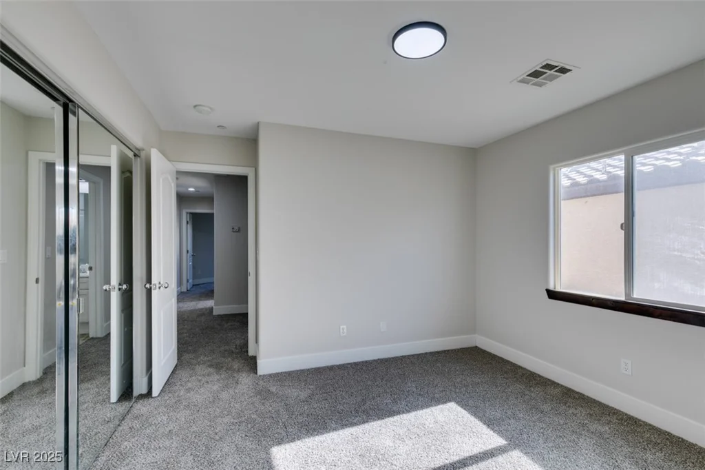7024 Bluebird Wing, North Las Vegas, NV 89084