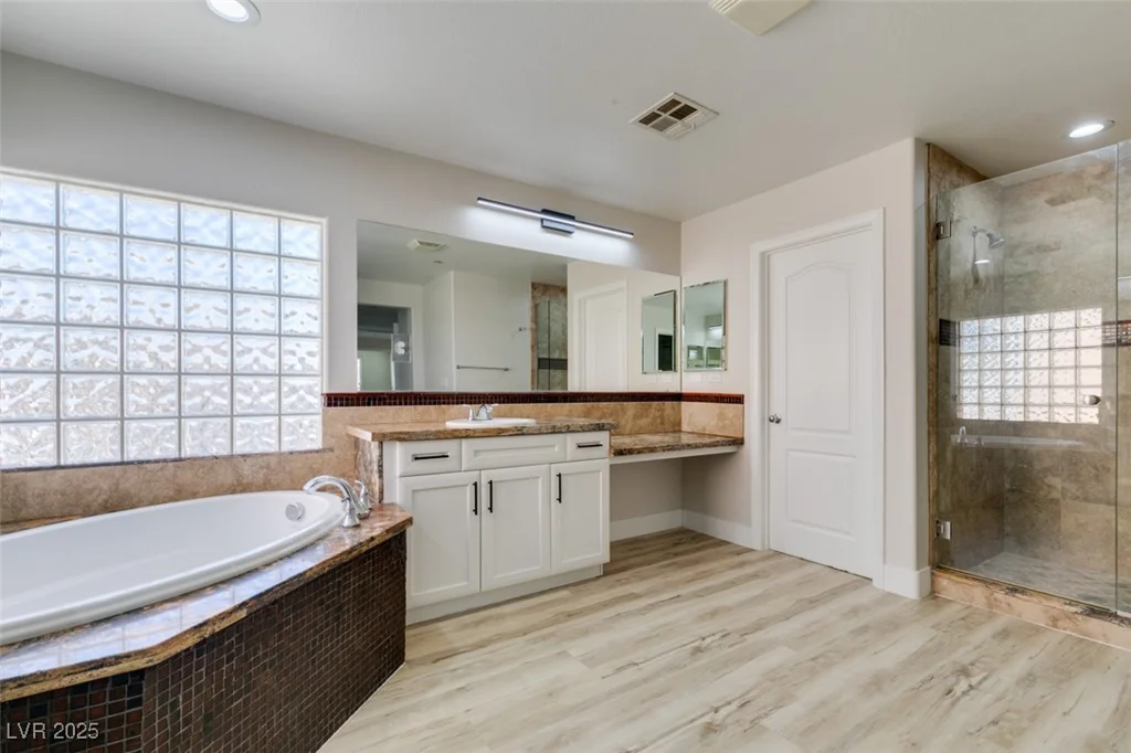 7024 Bluebird Wing, North Las Vegas, NV 89084