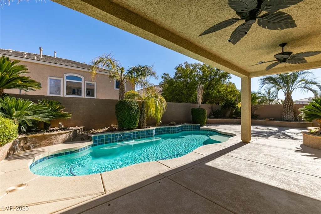 7024 Bluebird Wing, North Las Vegas, NV 89084