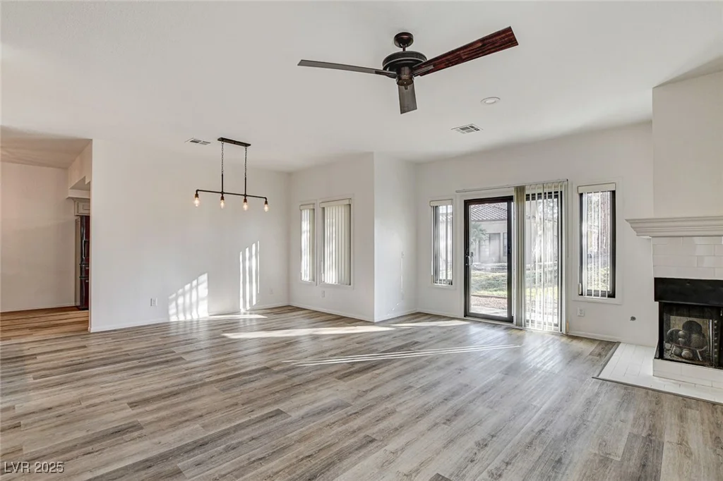 7923 Canoe, Las Vegas, NV 89145