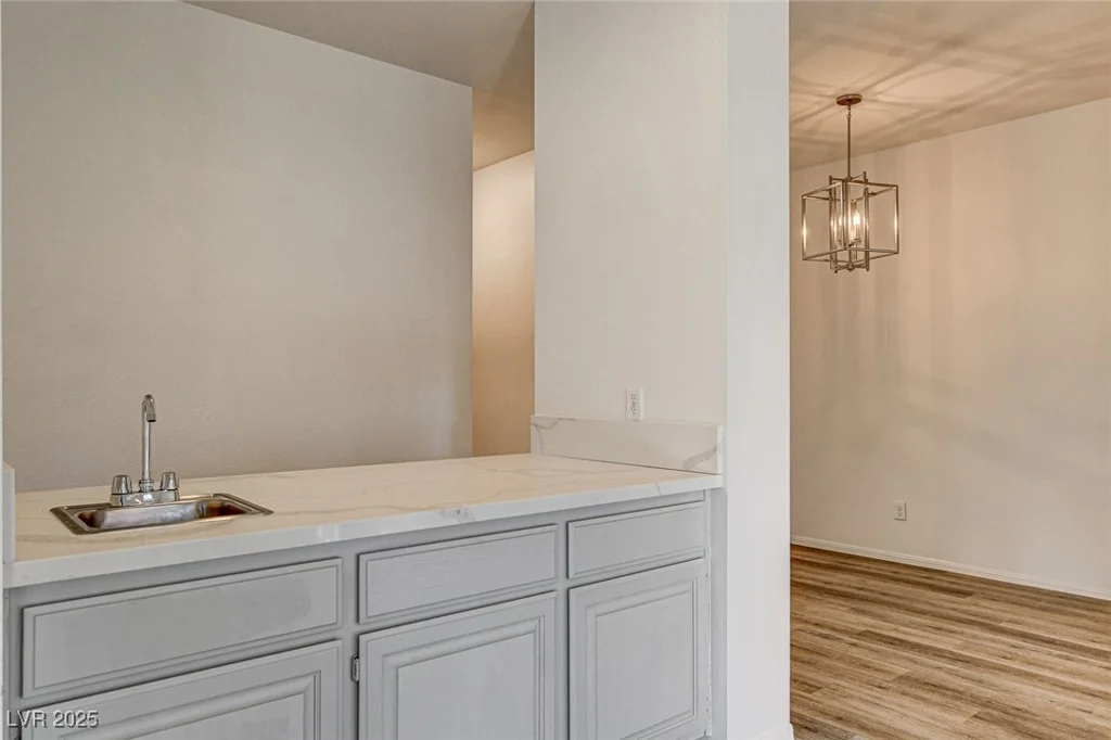 7923 Canoe, Las Vegas, NV 89145