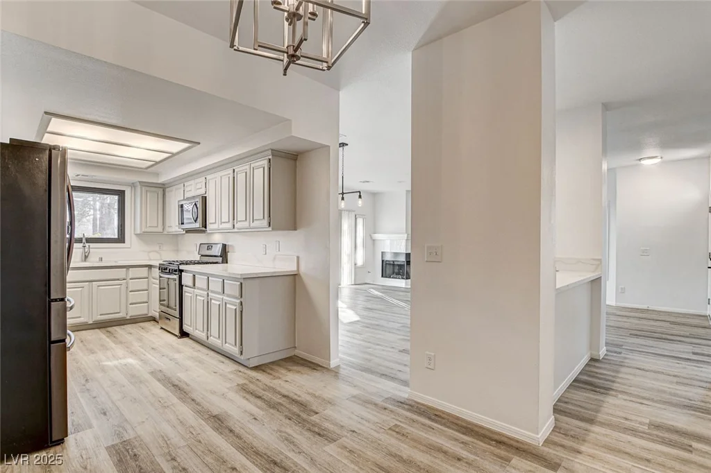 7923 Canoe, Las Vegas, NV 89145