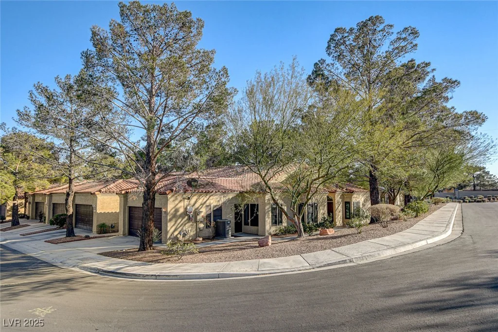 7923 Canoe, Las Vegas, NV 89145