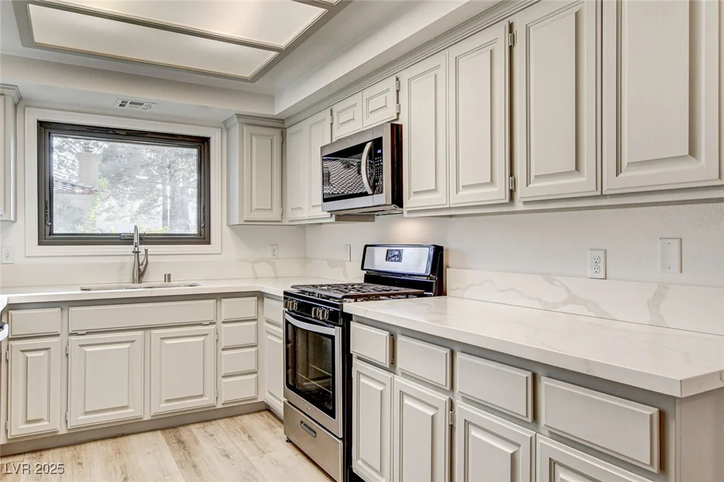 7923 Canoe, Las Vegas, NV 89145