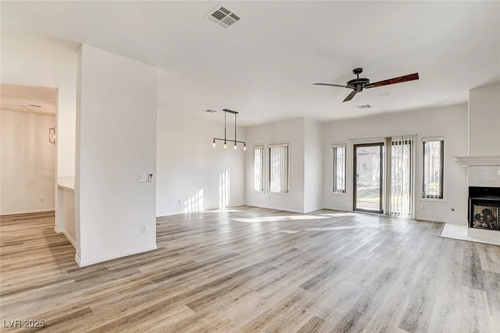 7923 Canoe, Las Vegas, NV 89145