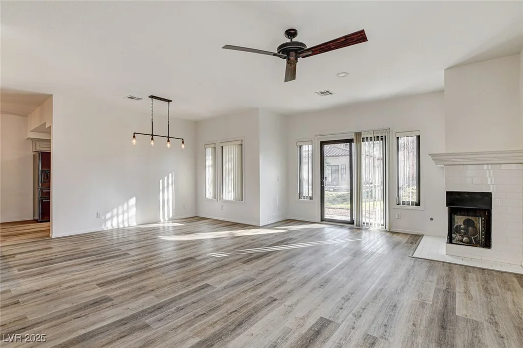 7923 Canoe, Las Vegas, NV 89145