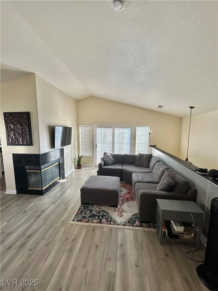 5201 Torrey Pines, Las Vegas, NV 89118