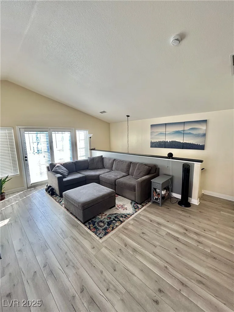 5201 Torrey Pines, Las Vegas, NV 89118