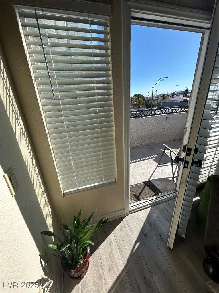 5201 Torrey Pines, Las Vegas, NV 89118