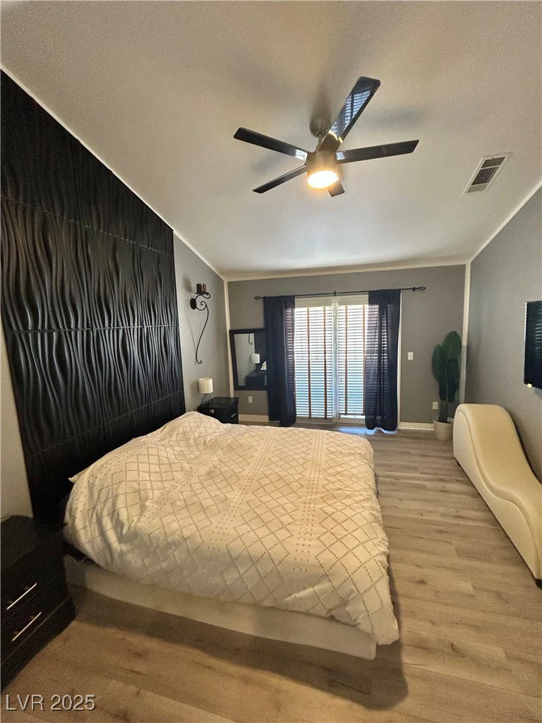 5201 Torrey Pines, Las Vegas, NV 89118