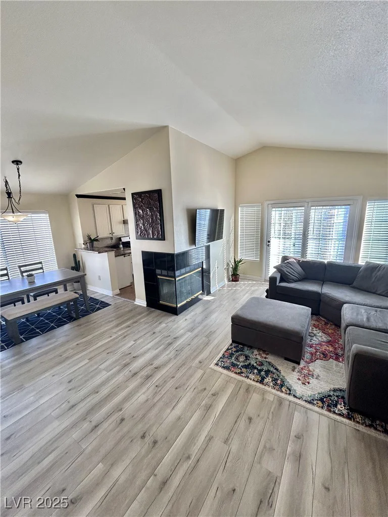 5201 Torrey Pines, Las Vegas, NV 89118