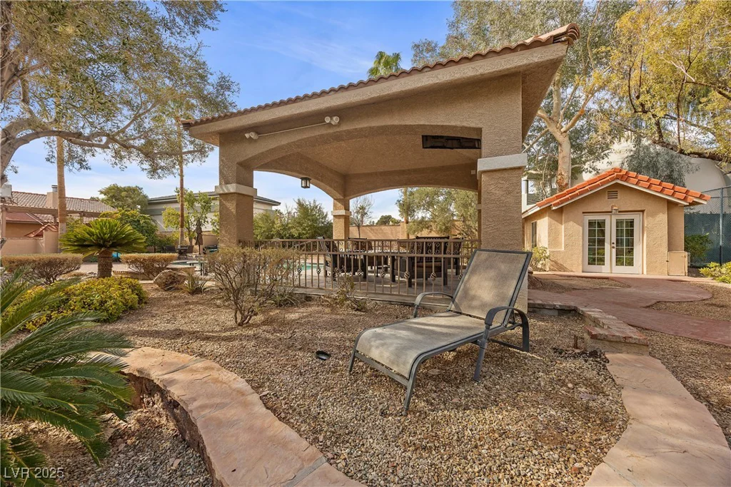 7450 Via Olivero, Las Vegas, NV 89117