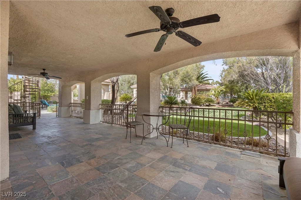 7450 Via Olivero, Las Vegas, NV 89117
