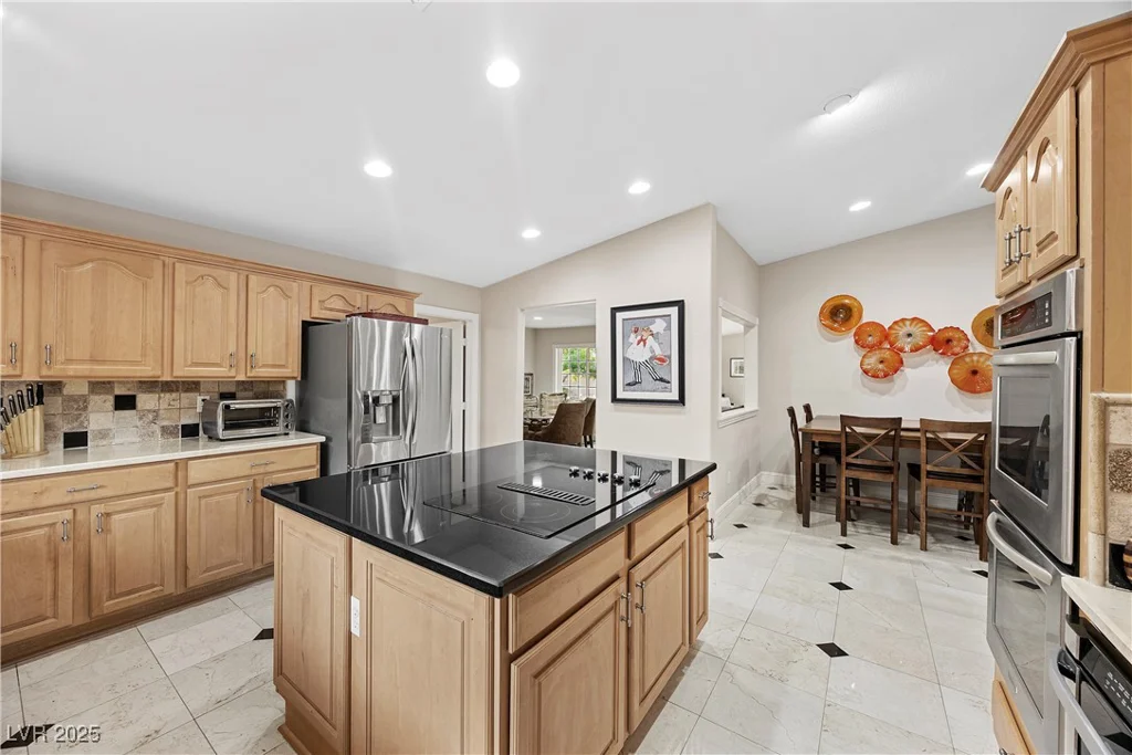 7450 Via Olivero, Las Vegas, NV 89117