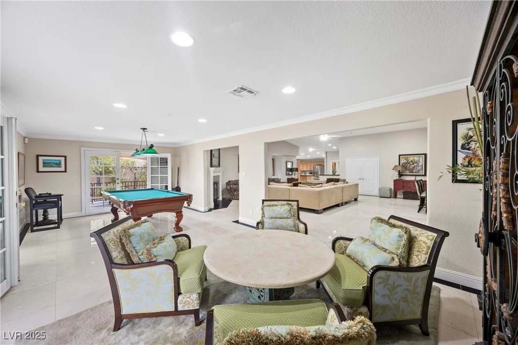 7450 Via Olivero, Las Vegas, NV 89117