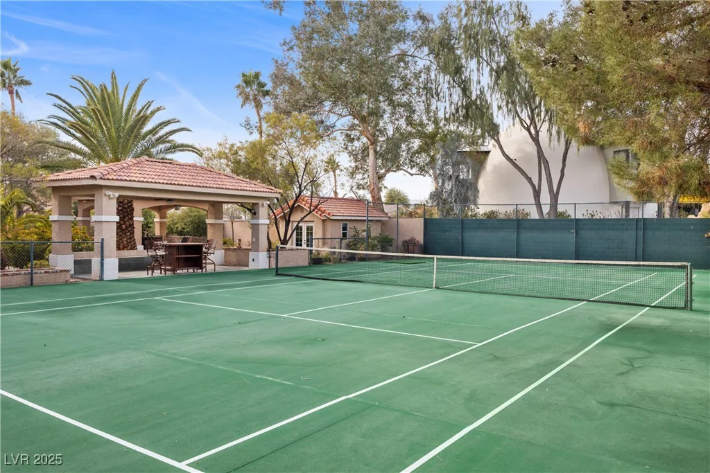 7450 Via Olivero, Las Vegas, NV 89117