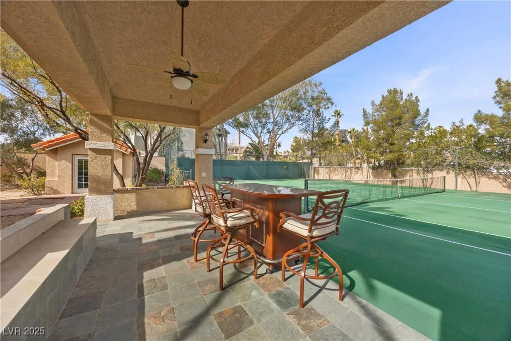 7450 Via Olivero, Las Vegas, NV 89117