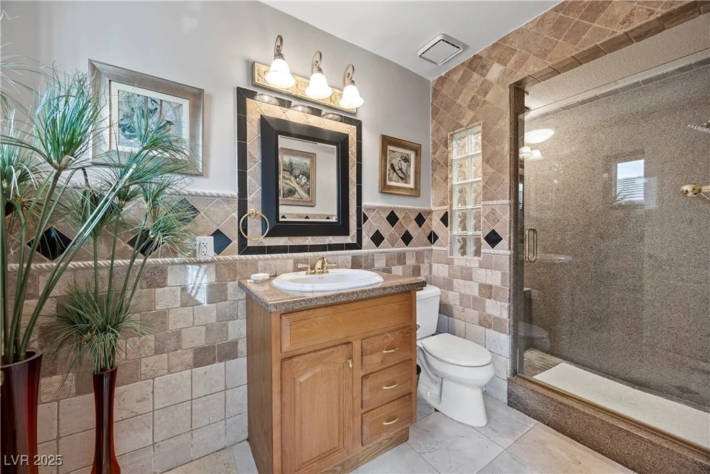 7450 Via Olivero, Las Vegas, NV 89117