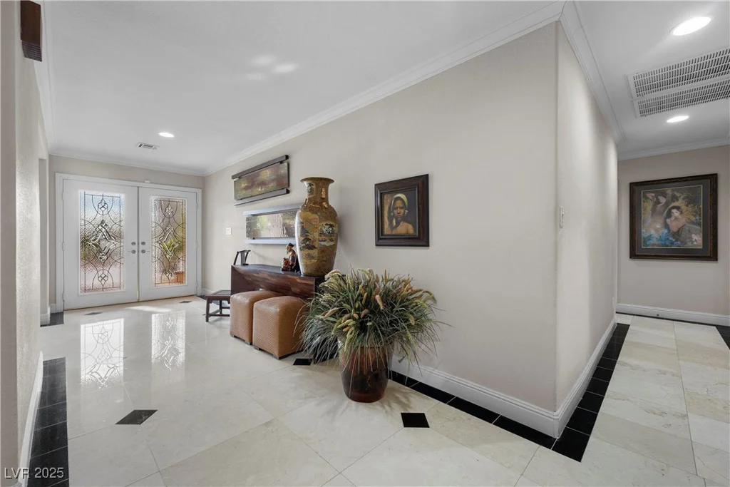 7450 Via Olivero, Las Vegas, NV 89117