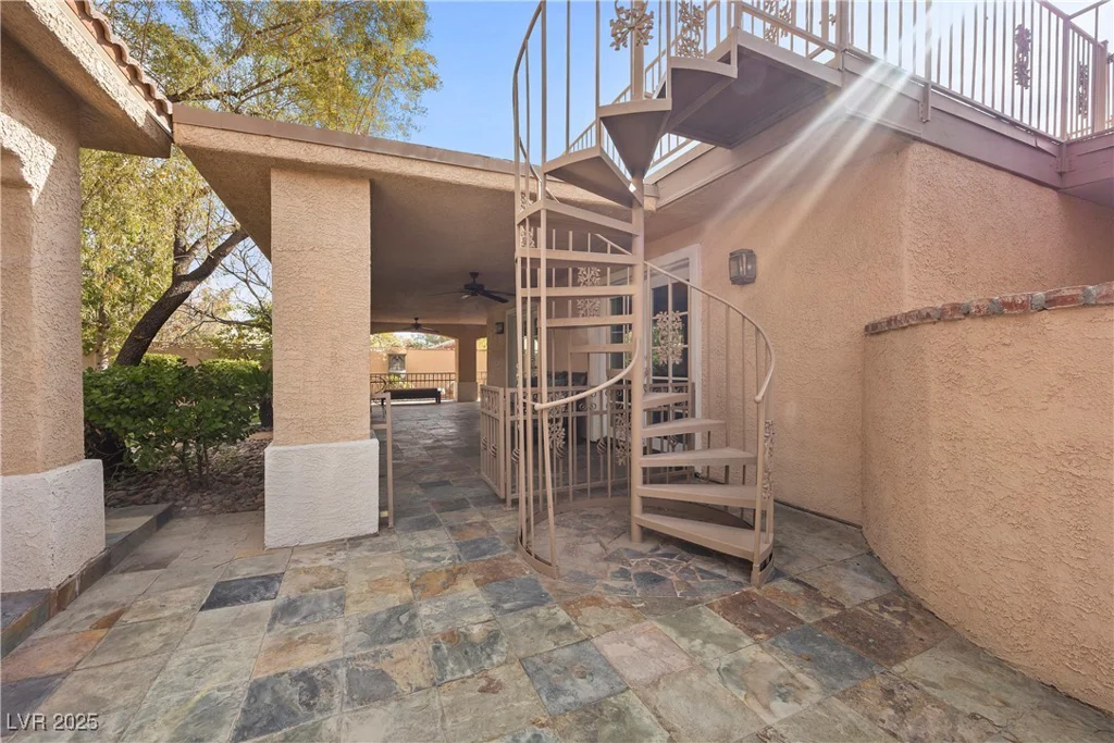 7450 Via Olivero, Las Vegas, NV 89117