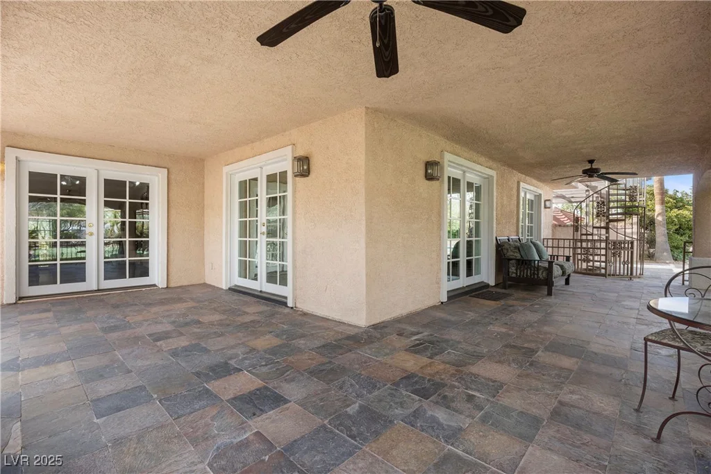 7450 Via Olivero, Las Vegas, NV 89117