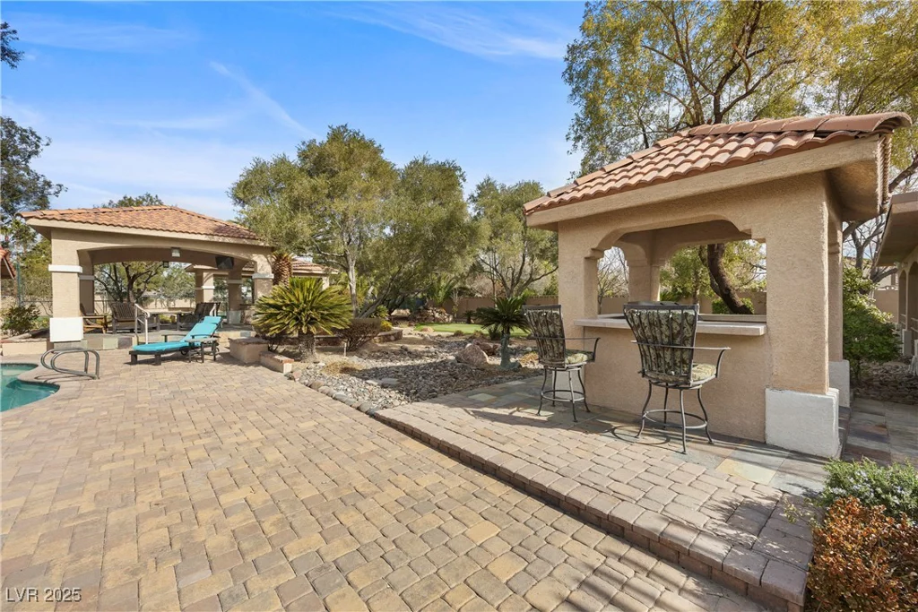 7450 Via Olivero, Las Vegas, NV 89117