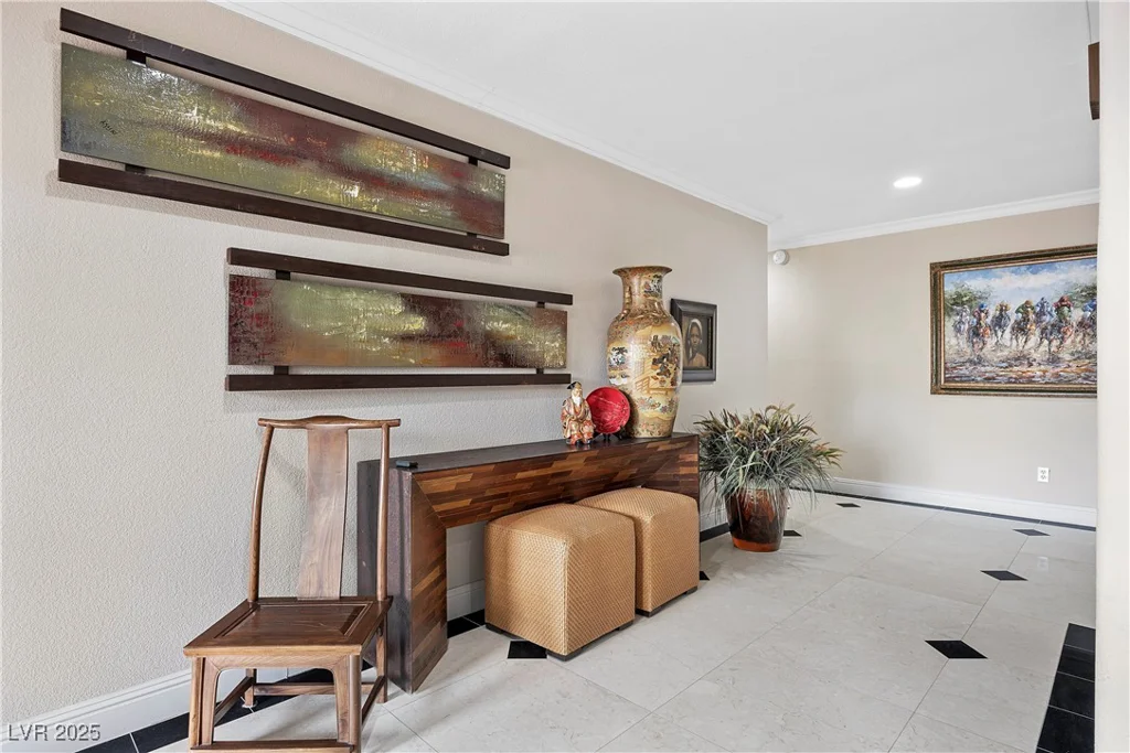 7450 Via Olivero, Las Vegas, NV 89117