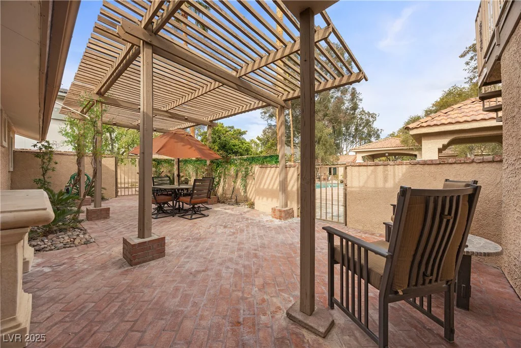 7450 Via Olivero, Las Vegas, NV 89117