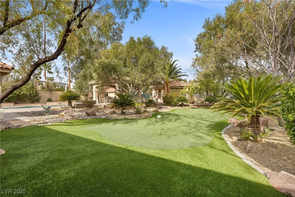7450 Via Olivero, Las Vegas, NV 89117