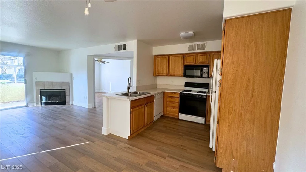 5710 Tropicana, Las Vegas, NV 89122