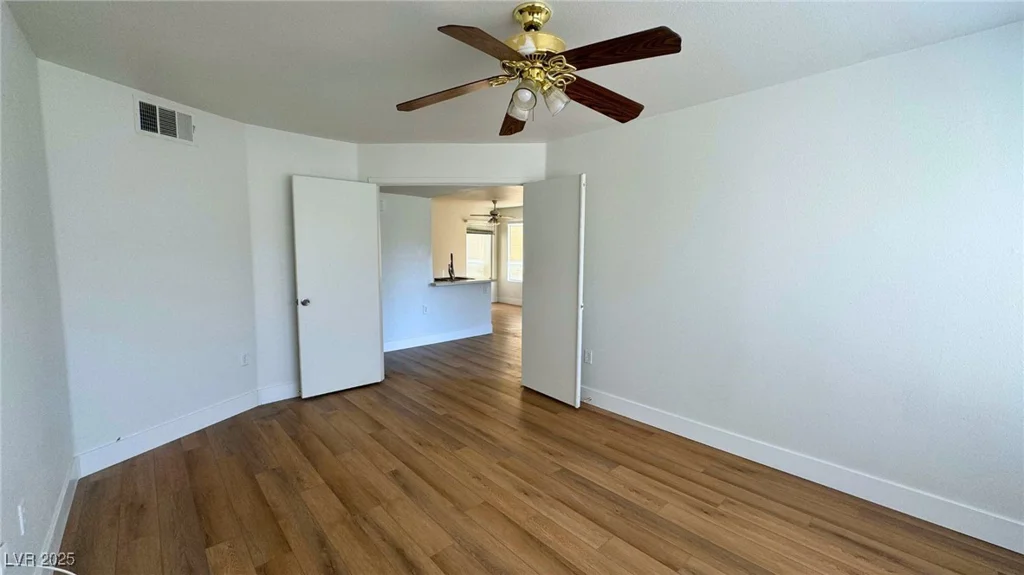 5710 Tropicana, Las Vegas, NV 89122