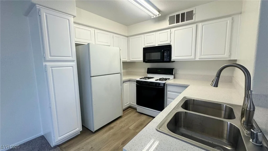 5710 Tropicana, Las Vegas, NV 89122